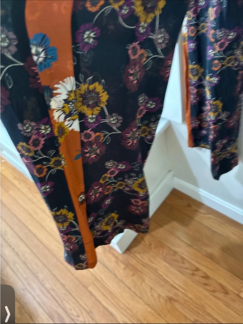 Johnny Was Floral Print Palazzo Pants Wide Leg Side Stripe Boho
NWT Womans Small - Picture 5 of 6